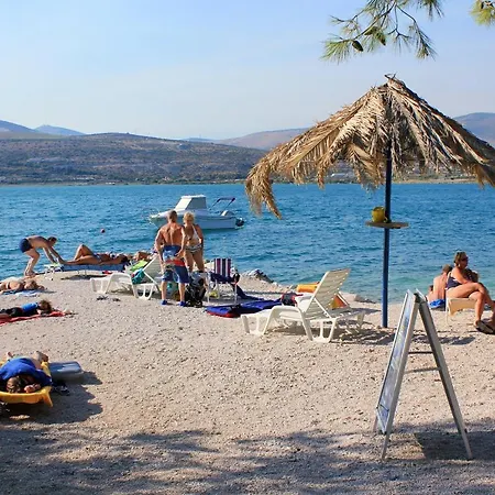 Apartments With A Parking Space Arbanija, Ciovo - 5228 Trogir