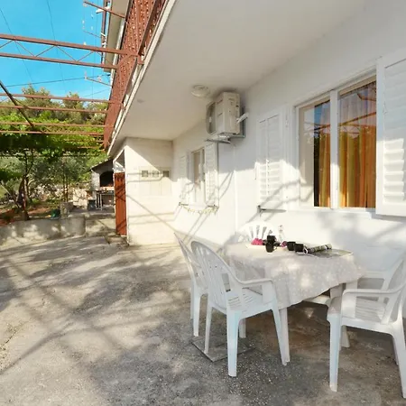 Apartments With A Parking Space Arbanija, Ciovo - 5228 * Trogir