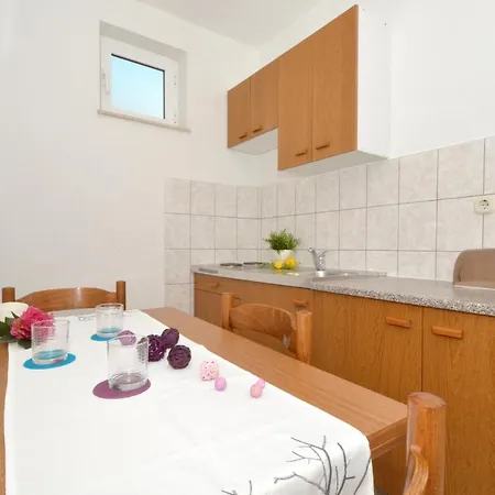 Apartments With A Parking Space Arbanija, Ciovo - 5228 Apartment *