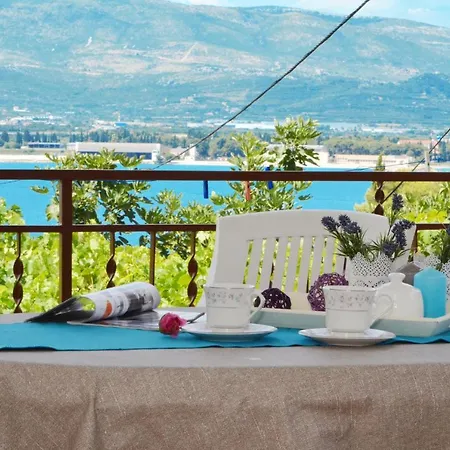 Apartments With A Parking Space Arbanija, Ciovo - 5228 Apartment Trogir