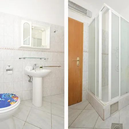 Apartment Apartments With A Parking Space Arbanija, Ciovo - 5228 Trogir