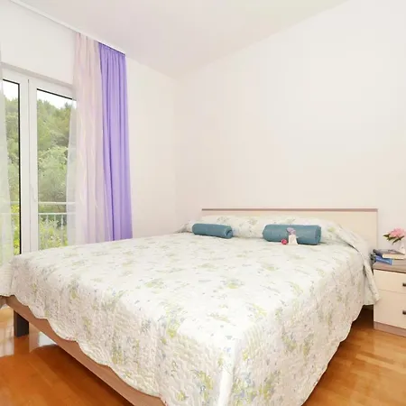 Apartment Apartments With A Parking Space Arbanija, Ciovo - 5228 Trogir