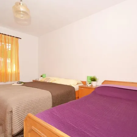 Apartments With A Parking Space Arbanija, Ciovo - 5228 Apartment Trogir