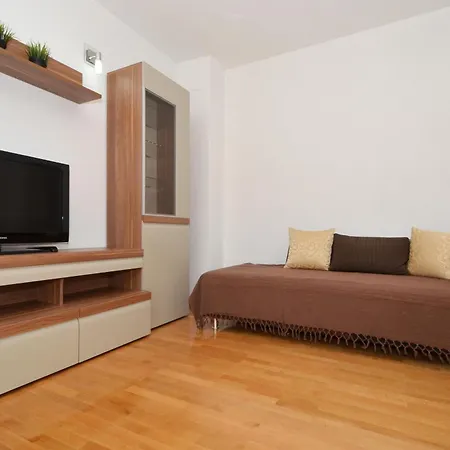Apartments With A Parking Space Arbanija, Ciovo - 5228 Trogir