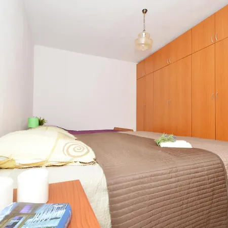 Apartment Apartments With A Parking Space Arbanija, Ciovo - 5228