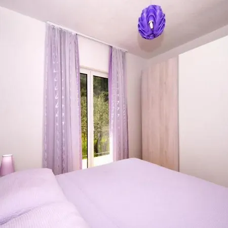 Apartment Apartments With A Parking Space Arbanija, Ciovo - 5228