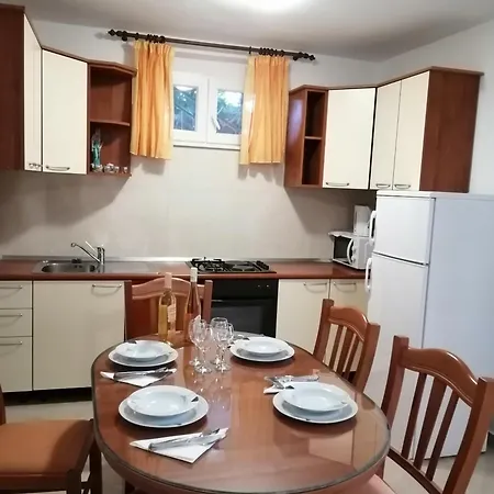 With Parking Space Arbanija, Ciovo - 5228 Apartmán Trogir