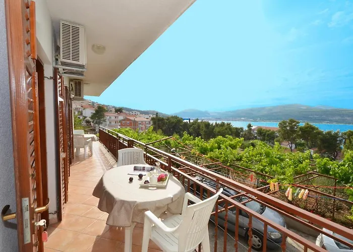 With Parking Space Arbanija, Ciovo - 5228 Apartmán Trogir